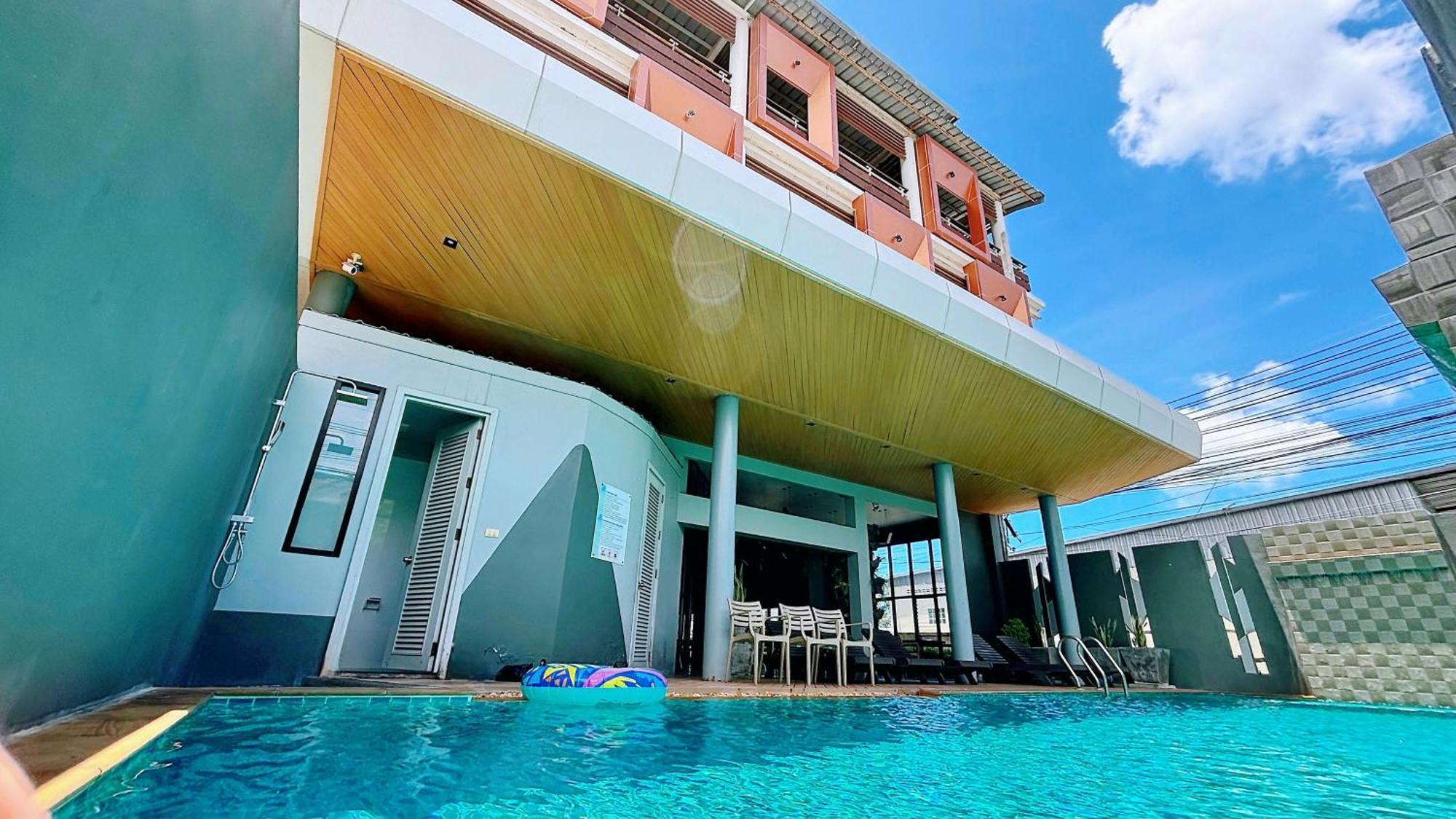 Ratana Hotel Sakdidet, Phuket Town Екстер'єр фото